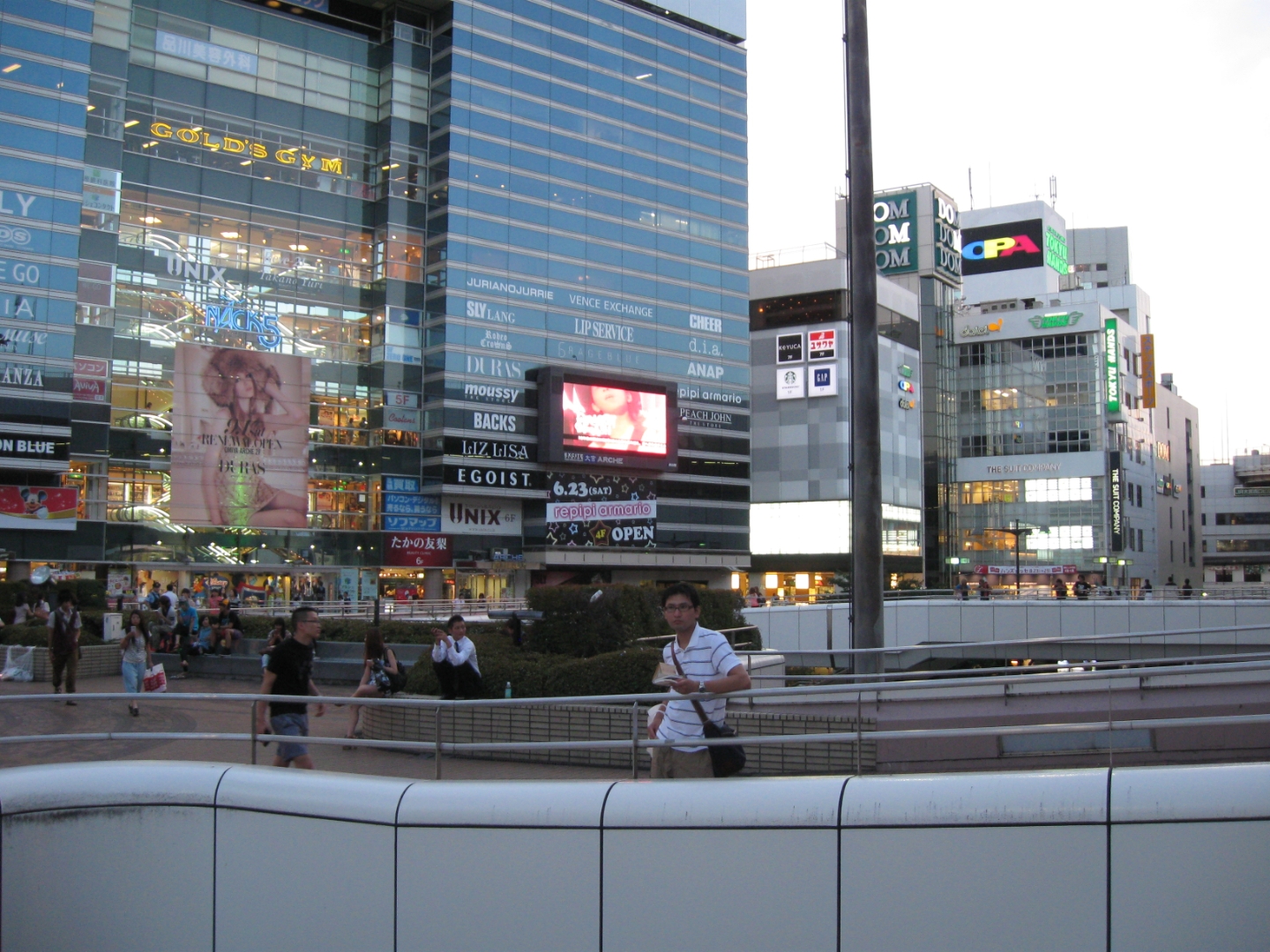 "Bahnhofsvorplatz" Omiya Station
