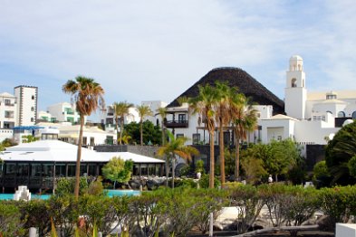 neue Urlauber-Burgen im Osten von Playa Blanca